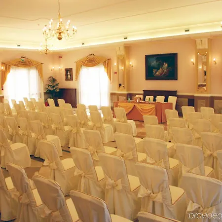 Grand Palace 5*