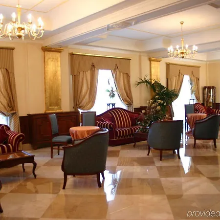 Grand Palace Hotel 5*