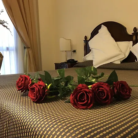 Hotel Grand Palace 5*