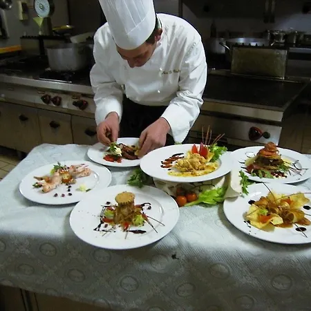 Hotel Grand Palace 5*