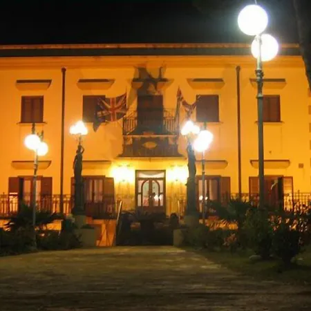 Ξενοδοχείο Grand Palace