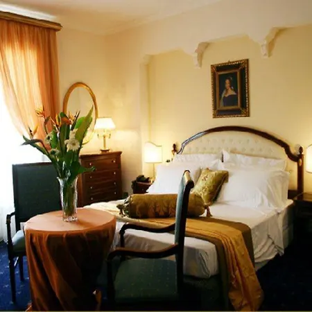 Hotel Grand Palace 5*