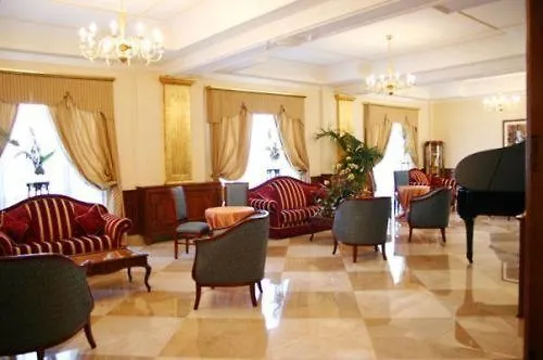 Grand Palace Otel 5*